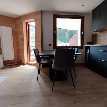 Hearth Of - La Tania *